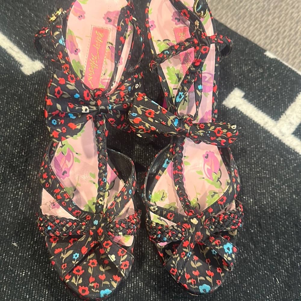 BETSEY JOHNSON Floral T-Strap Heels - Size 10